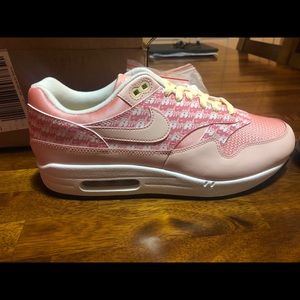 Air max 1 premium ‘Strawberry Lemonade’